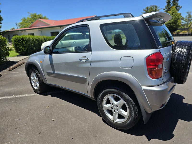 2003 Toyota RAV464648999553666113
