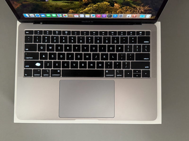 MacBook Air (Retina 13-inch 2019) 1.6GHz Intel Dual-Core i5 8GB RAM 256GB SSD64648825735299113