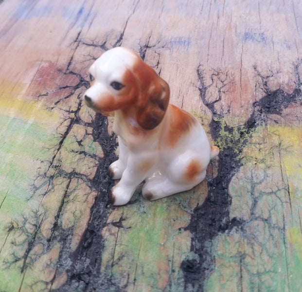***Tiny Treasures*** Beautiful bone China Cocker Spaniel porcelain dog ornament. Carousel 1