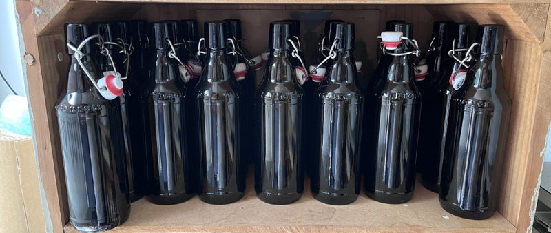 Beer brewing kit (Mangrove Jack's) + 50 flip-top glass bottles64734309218178113