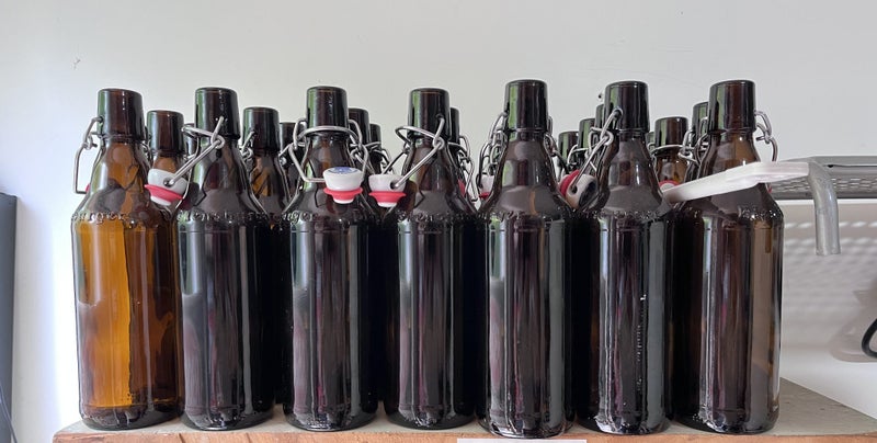 Beer brewing kit (Mangrove Jack's) + 50 flip-top glass bottles64734309218178114