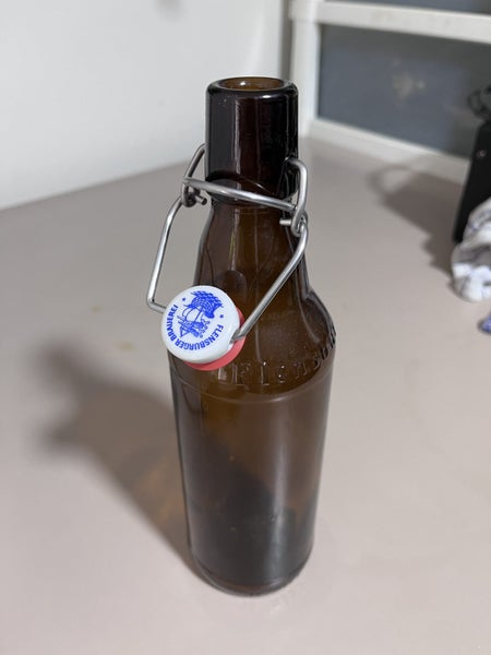 Beer brewing kit (Mangrove Jack's) + 50 flip-top glass bottles64734309218178112