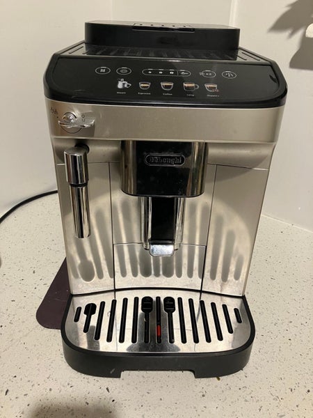 DeLonghi Magnifica Evo Coffee Machine Carousel 1