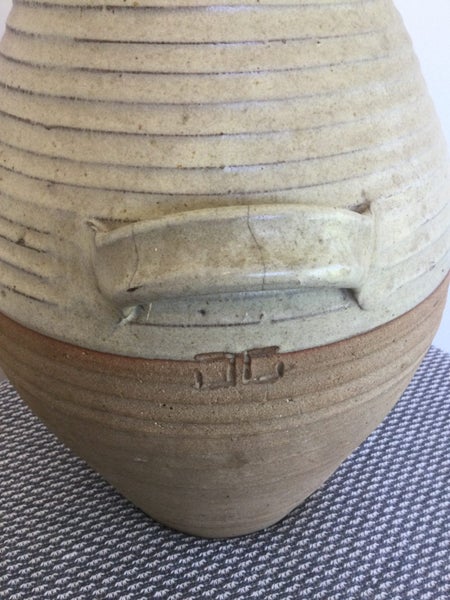 A LARGE JAMES (JIM) GREIG POTTERY LIDDED JAR64649076872577114
