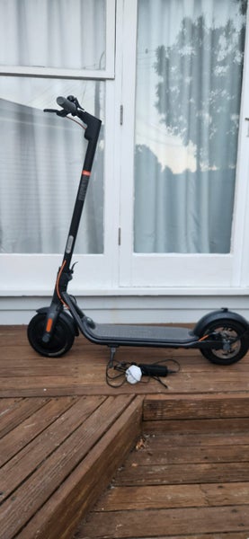 Segway Ninebot F30 Electric Scooter64649177804929111