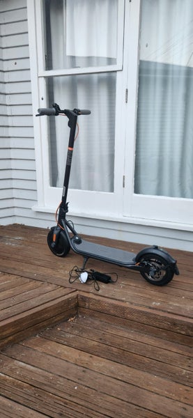 Segway Ninebot F30 Electric Scooter64649177804929113
