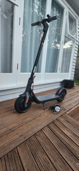 Segway Ninebot F30 Electric Scooter64649177804929110