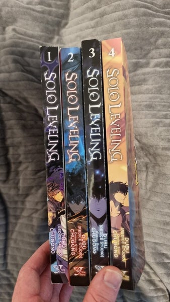 Solo Leveling (Manga Vols 1–4) Carousel 1