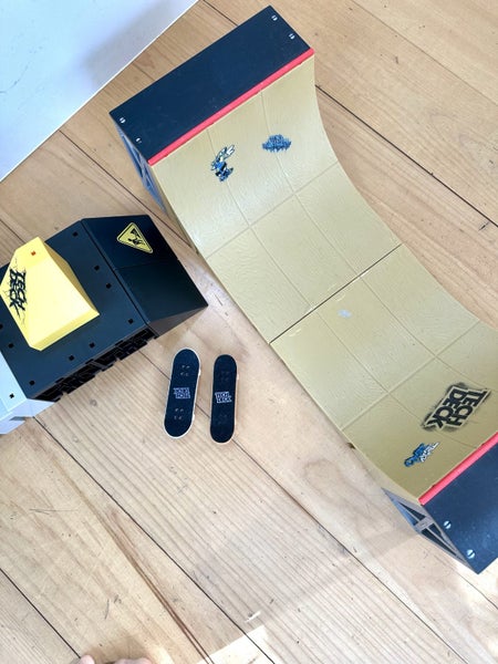 Tech Deck Halfpipe / Ramps Carousel 1