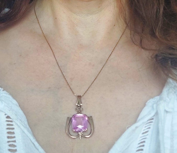 Stunning Antique 9ct Gold Pink Gem Pendant Carousel 2