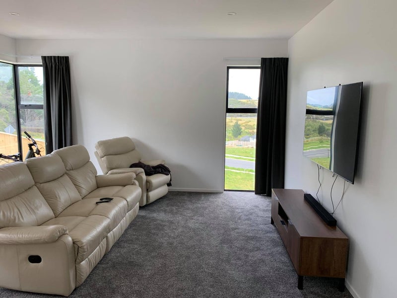 Orewa, 5 bedrooms64649328388099113