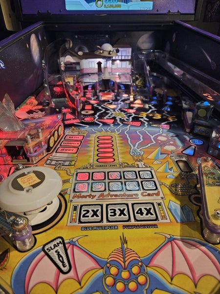 Rick & Morty Pinball Machine Carousel 2