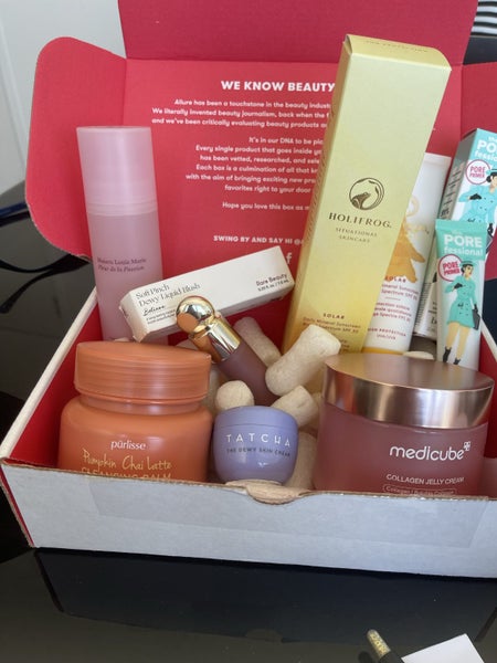 MECCA SEPHORA CHANEL BEAUTY BOX WORTH $377 Carousel 1