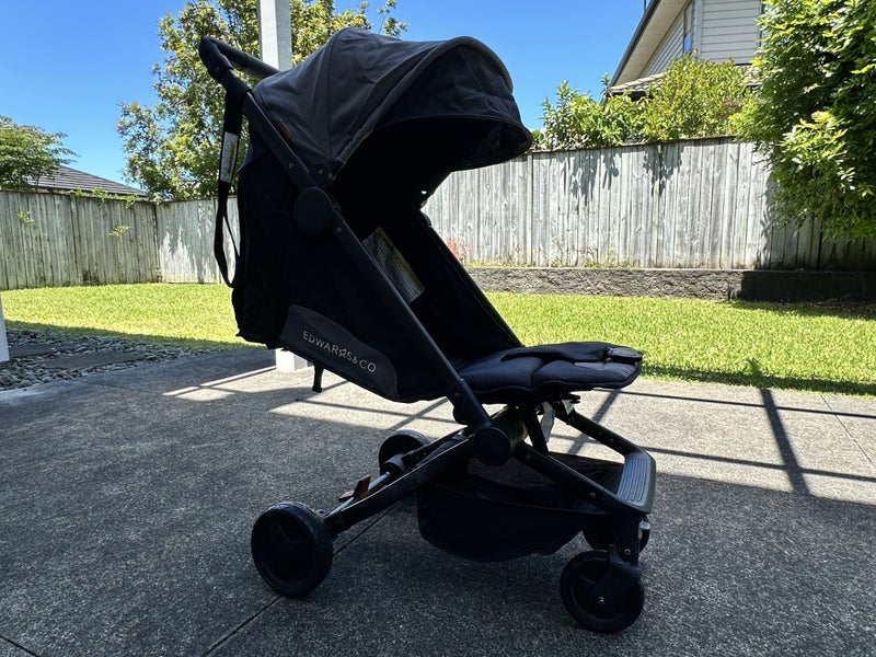 Edwards and Co Otto travel stroller Carousel 2