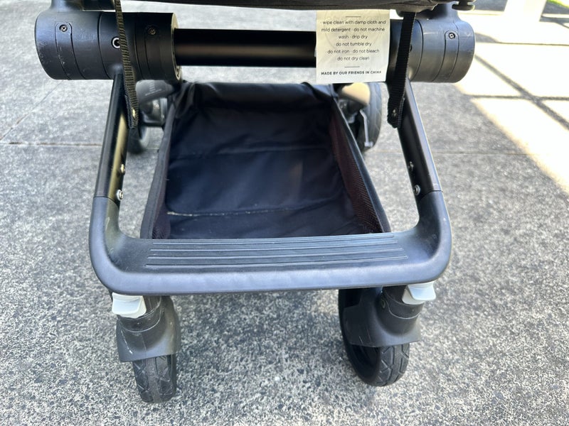 Edwards and Co Otto travel stroller Carousel 10