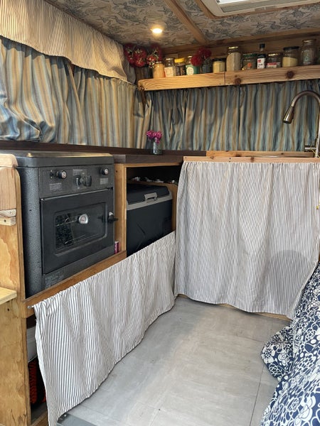 2005 Ford Transit64649999484547113