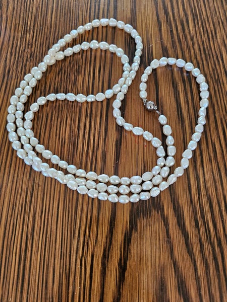 VINTAGE FRESH WATER PEARL NECKLACE Carousel 1