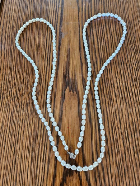 VINTAGE FRESH WATER PEARL NECKLACE Carousel 2