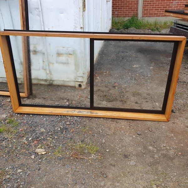 ALUMINIUM SLIDE OPENING WINDOW WITH RIMU TIMBER FRAME64650124078723114
