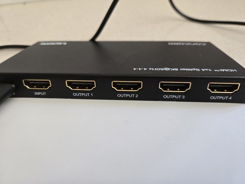 Concord 1x 4 Splitter 8k@ 60Hz 4:4:4 Carousel 3