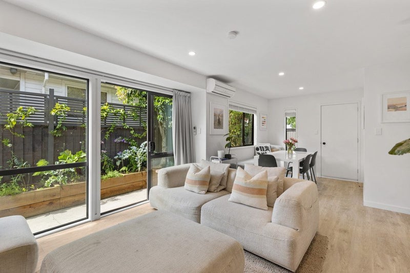 Just in time for Christmas!64651300157441113