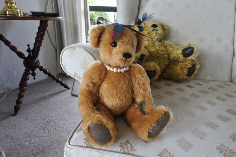 Set of three beautiful handmade teddy bears Carousel 1