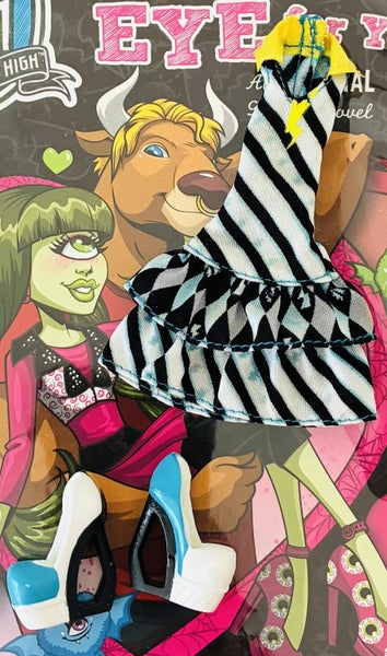 Monster High - Frankie Stein - Picture Day Clothing Carousel 1