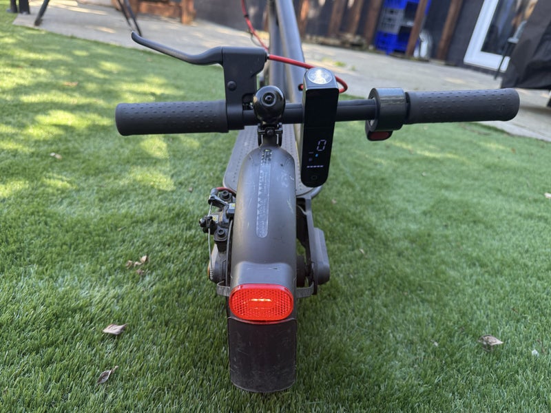 Xiaomi Mi Electric Scooter Pro 2 Condition: Used, in good working order.64650679066371113