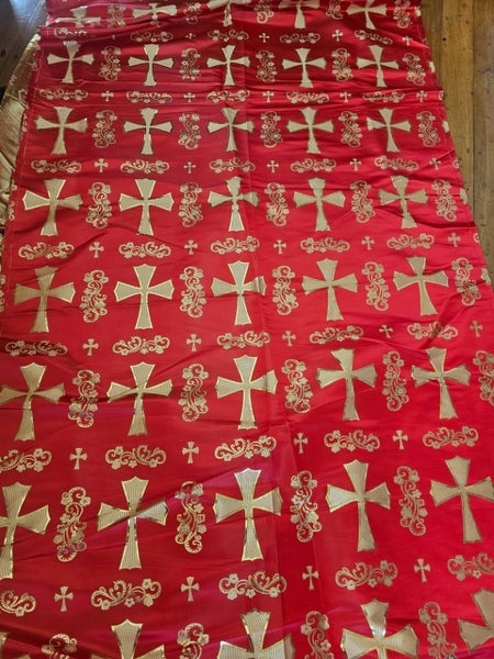 Fabulous clerical red and gold satin - over 4.5 metres!!!! Carousel 1