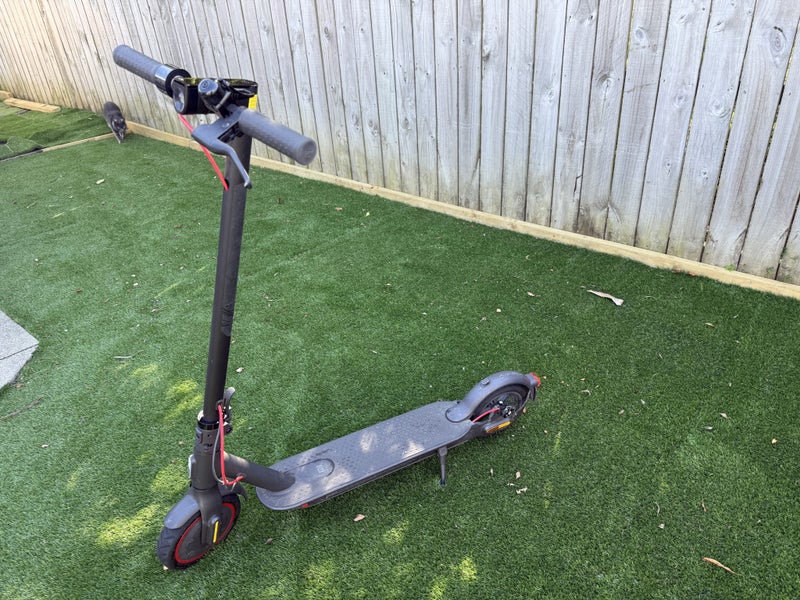 Xiaomi Mi Electric Scooter Pro 2 Condition: Used, in good working order.64650679066371112