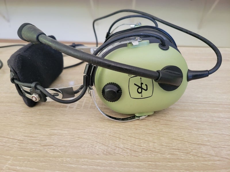 David Clark H10 - 13.4 fixed wing headset Carousel 2