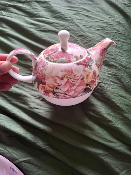 Teacup and pot set Carousel 2