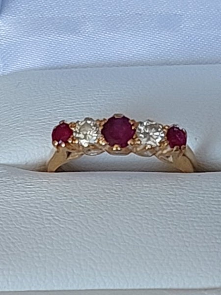 Beautiful Ruby and Diamond 5 stone ring Carousel 1