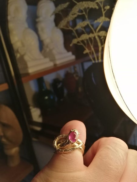 18ct gold snake ring Carousel 2