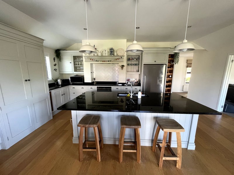 Wanaka, 4 bedrooms64651610632323111