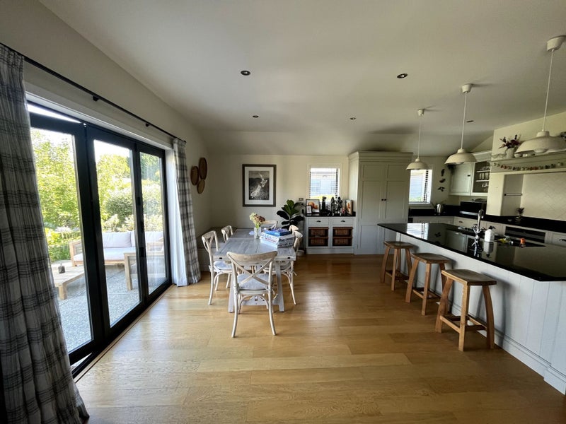 Wanaka, 4 bedrooms64651610632323113