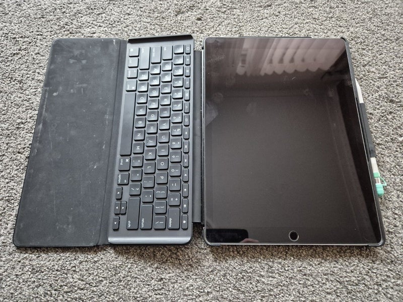 2nd Gen iPad Pro Carousel 2