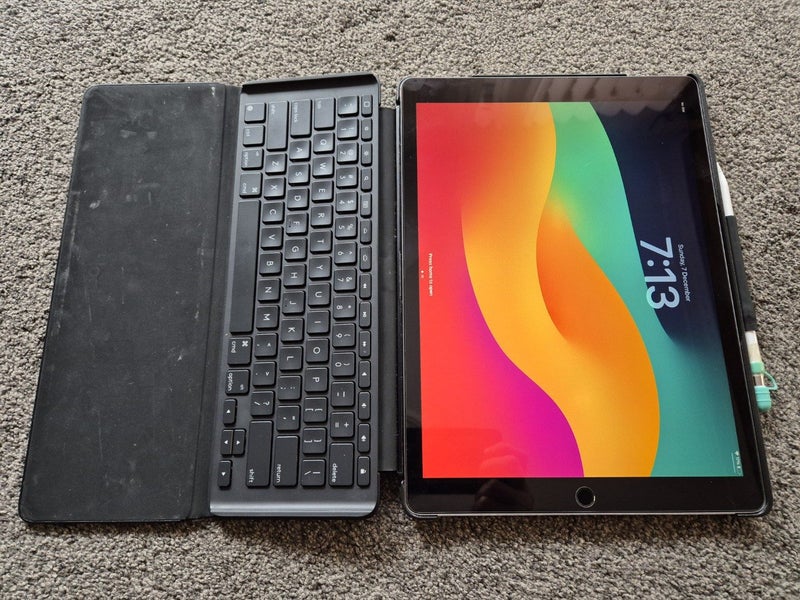 2nd Gen iPad Pro Carousel 1