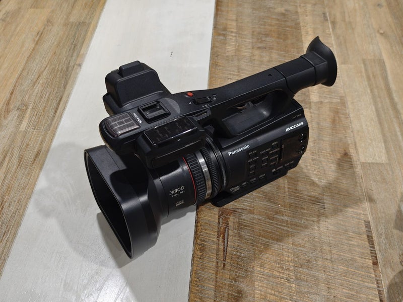 Panasonic AG-AC90 AVCCAM Handheld Camcorder Carousel 2