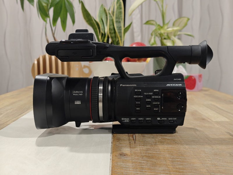 Panasonic AG-AC90 AVCCAM Handheld Camcorder Carousel 1