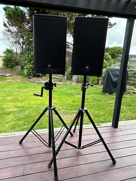 EV ELX112P Speakers Carousel 2