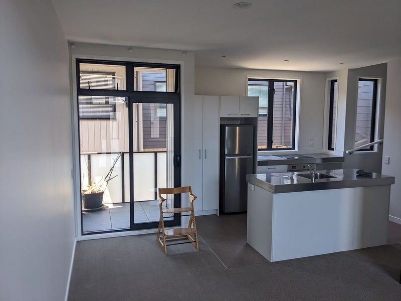 Mount Eden, 2 bedrooms64651902074114111