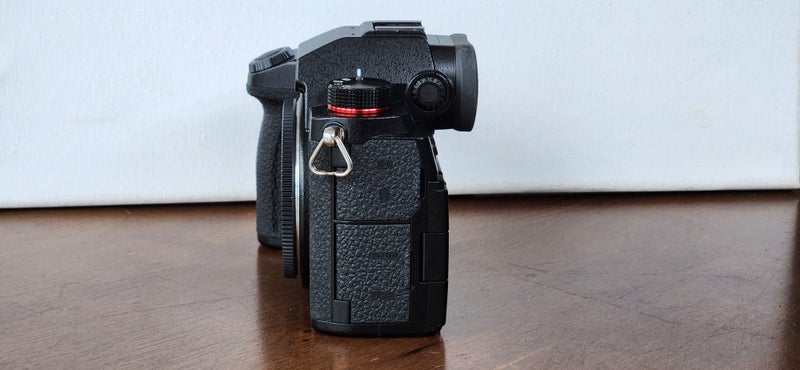 Panasonic Lumix S5 Mirrorless Full Frame Camera & Spare Battery - Body Only Carousel 2