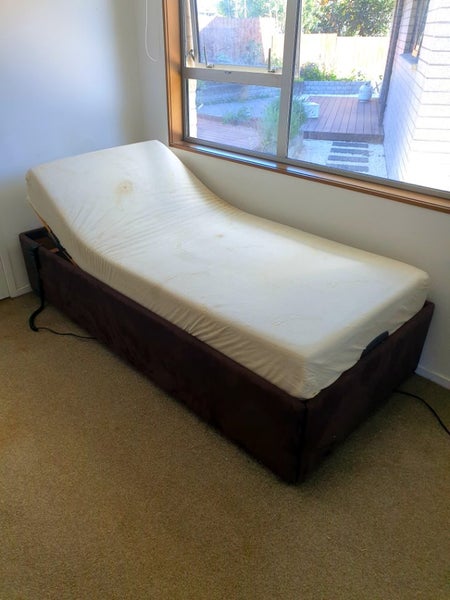 Homecare electric bed Carousel 1