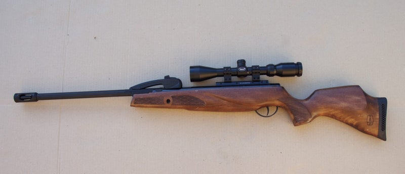 BSA Spitfire .177 Air rifle, with BSA 3 x 9 scope. Carousel 1