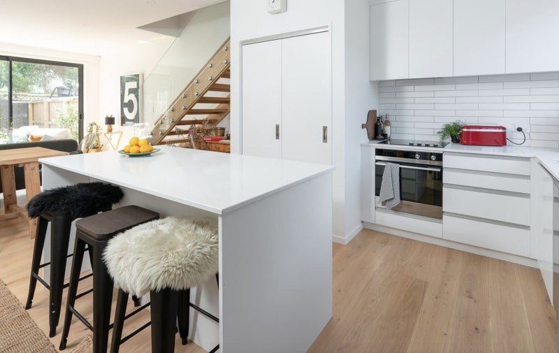 Seatoun, 3 bedrooms64652521135363111