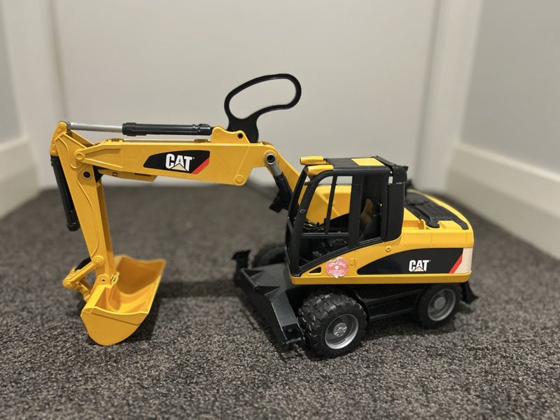 Bruder bundle: emergency, bulldozer, digger, cement mixer, bug trucks.64660648258305113