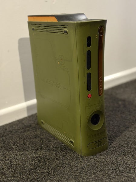 Xbox 360 Halo 3 Special Edition Carousel 2