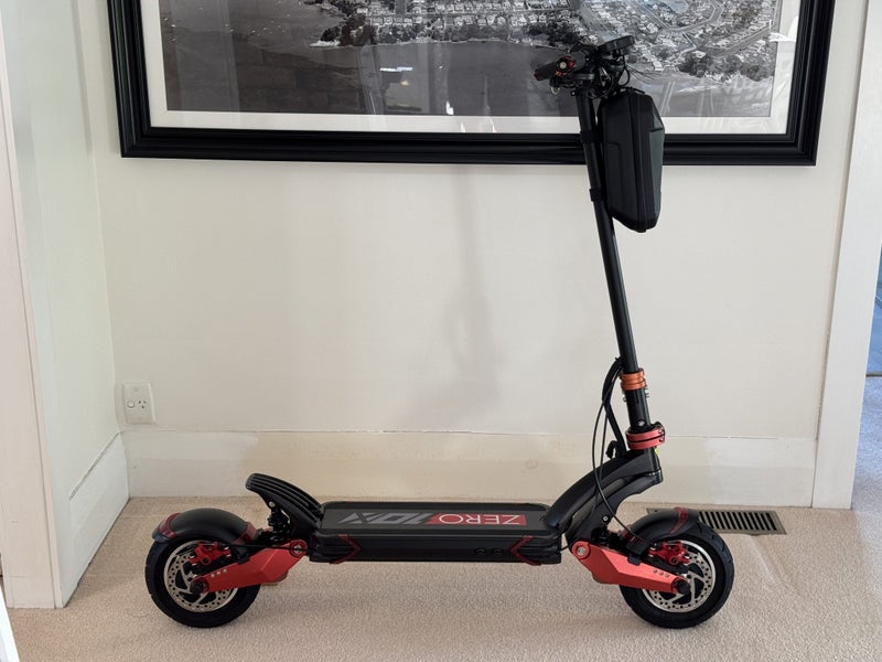 Zero 10X E-Scooter **$1 Reserve**64652786692611110