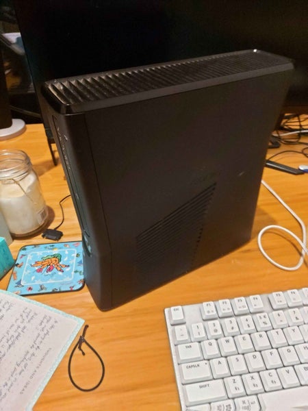 RGH3 RGH Xbox 360 Slim Trinity 250gb HDD, console only Carousel 1